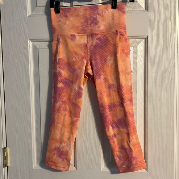 NWT Athleta Salutation Stash Pocket II Capri Orange and Pink Tie Dye Yoga S - Picture 5 of 7